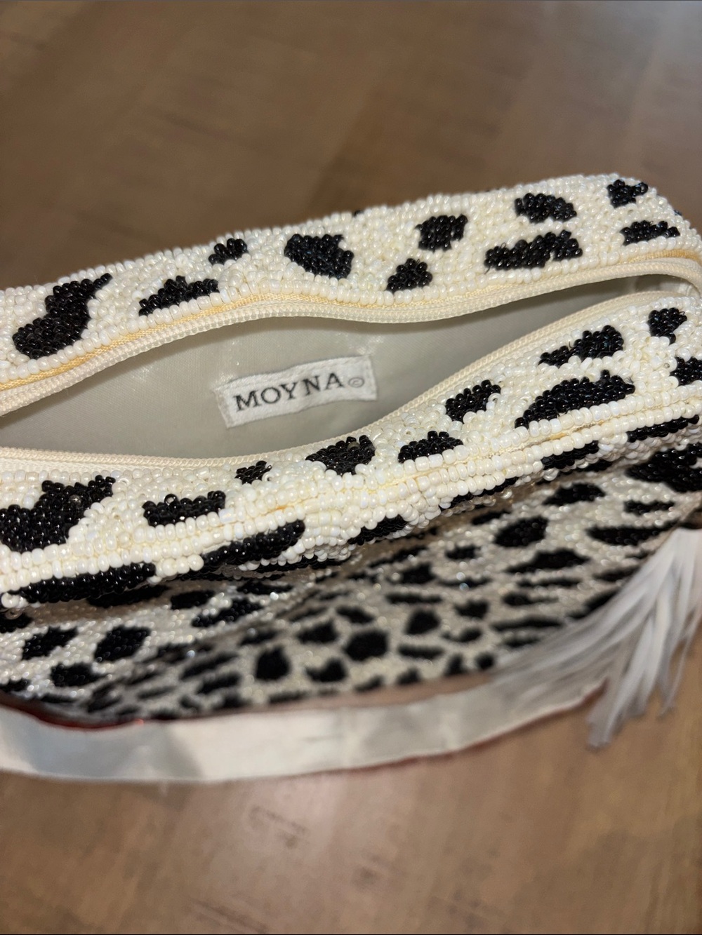 Moyna Beaded Purse Shoulder or Crossbody Funky Quirky Removable Strap & Tassel - Picture 5 of 7